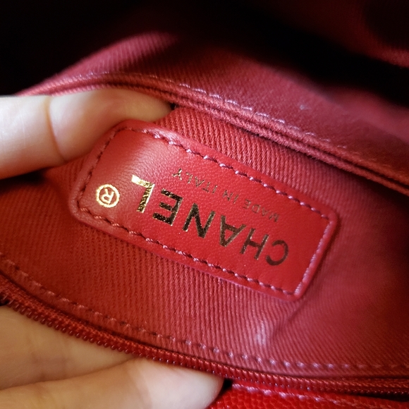 Chanel coco handle red caviar gold hw mini bag - Picture 2 of 15